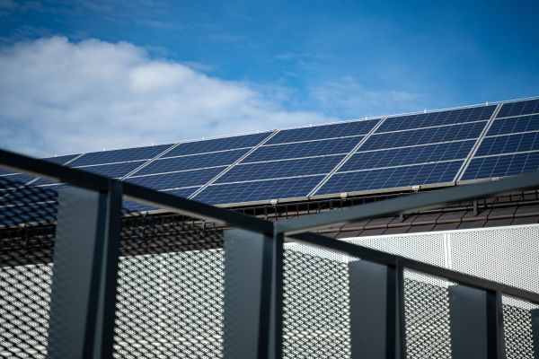 Top raisons pour adopter un panneau solaire photovoltaïque maintenant